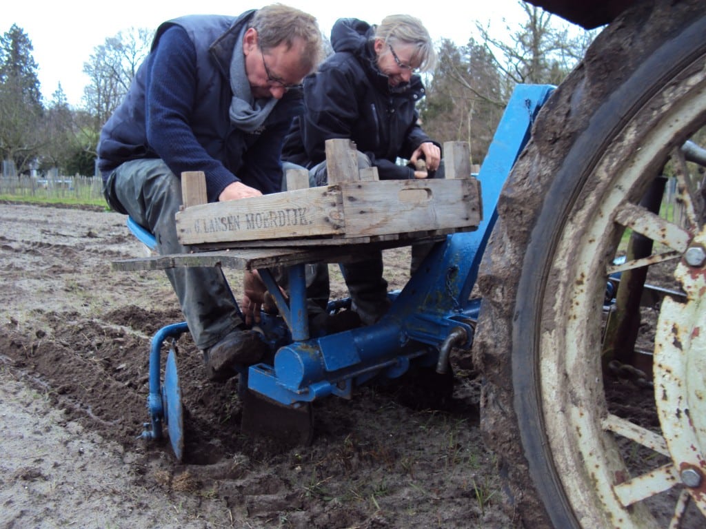 Nieuwsbrief week 14 Biologische dynamische Tuinderij Land en Boschzigt Nieuwsbrief week 14 Biologische dynamische Tuinderij Land en Boschzigt